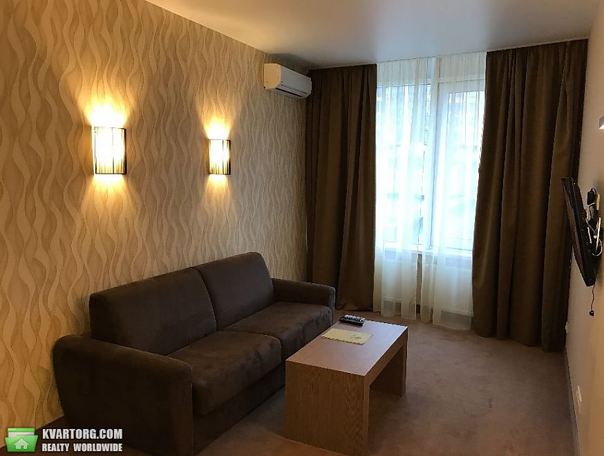 Rent out 2-room apartment. Киев,  Ахматовой — photo 3