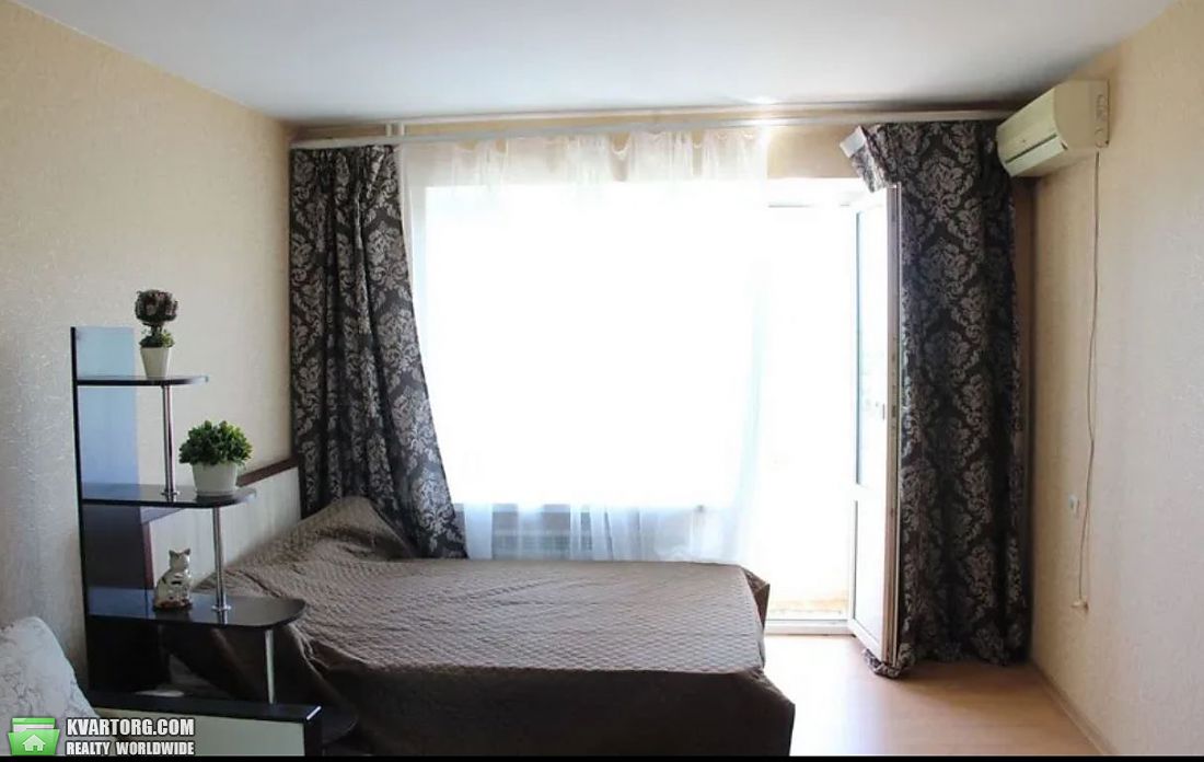 Rent out 1-room apartment. Киев,  Кустанайская — photo 5