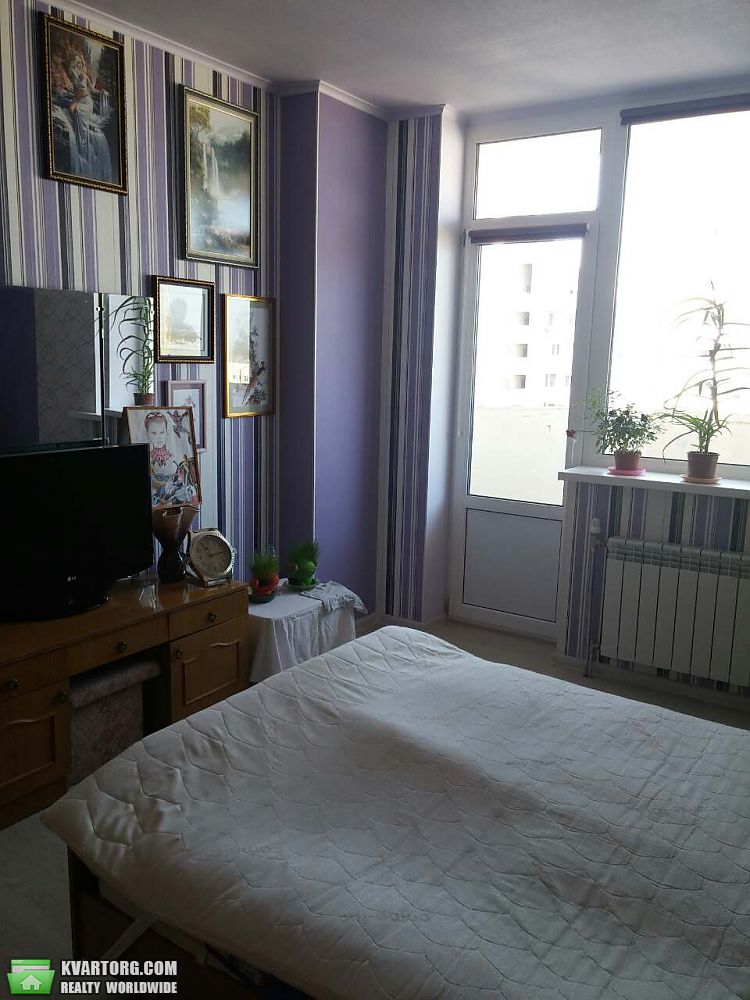Sell 3-room apartment. Киев,  Закревского — photo 2
