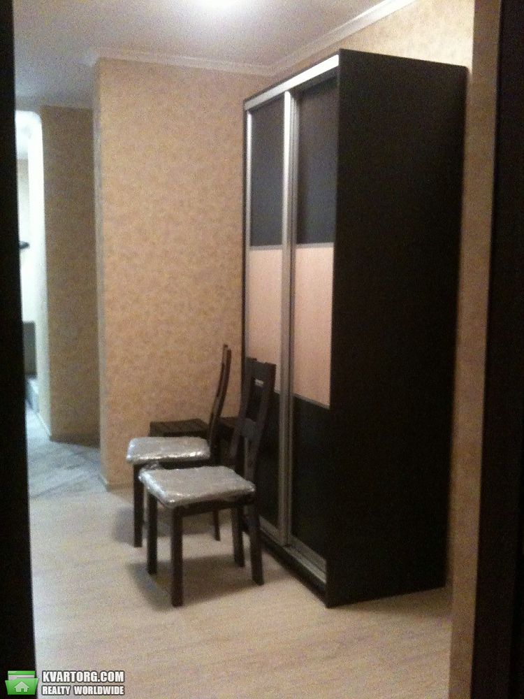 Sell 2-room apartment. Киев,  Пономарева — photo 3