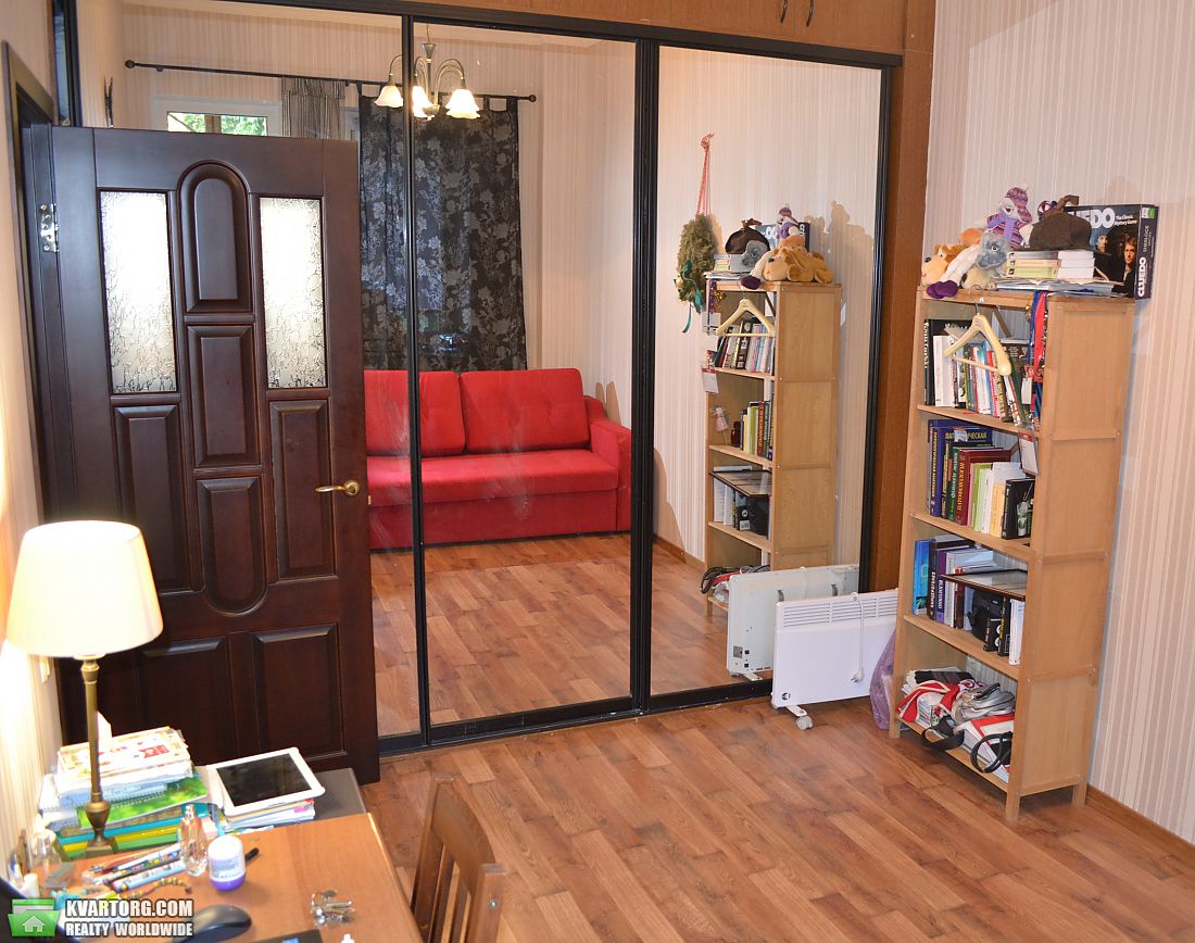 Sell 3-room apartment. Киев,  Юрия Коцюбинского — photo 3