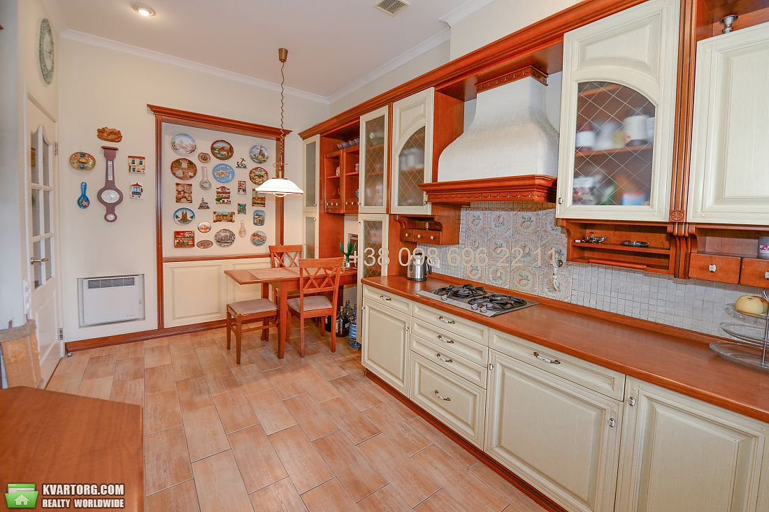 Sell 3-room apartment. Киев,  Шелковичная — photo 8