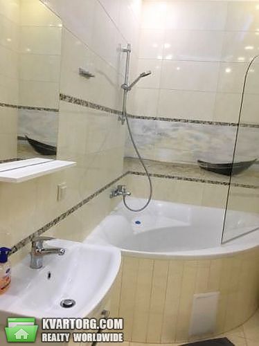 Rent out 2-room apartment. Киев,  Жилянская — photo 5