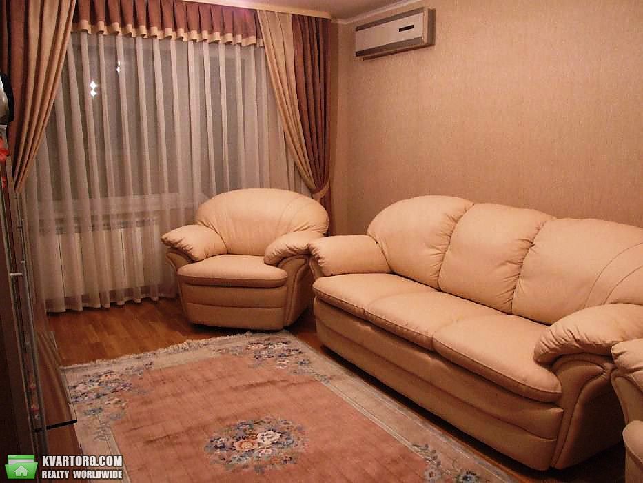 Sell 3-room apartment. Киев,  Святошинская пл — photo 1