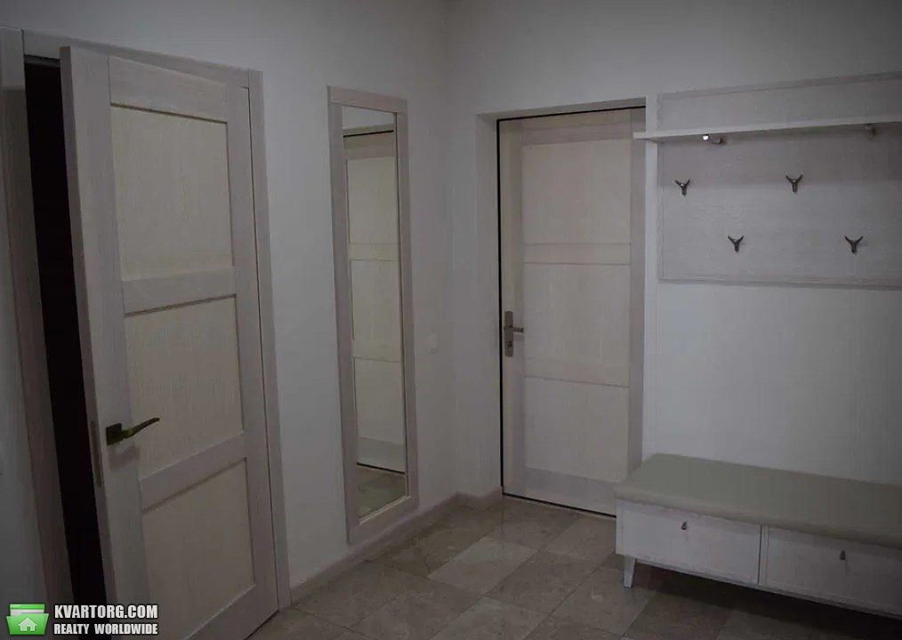 Rent out 1-room apartment. Киев,  Ясиноватский пер — photo 10