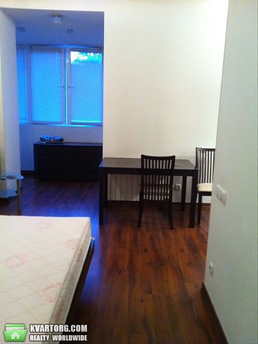 Rent out 1-room apartment. Киев,  Московская — photo 3