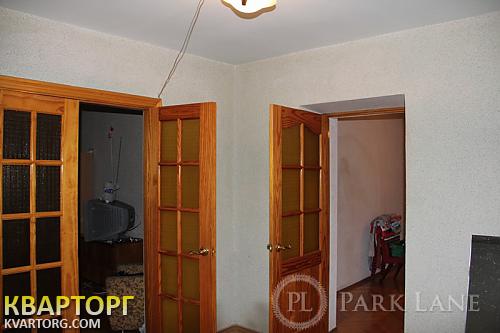 Sell 4-room apartment. Киев,  Срибнокильская — photo 10