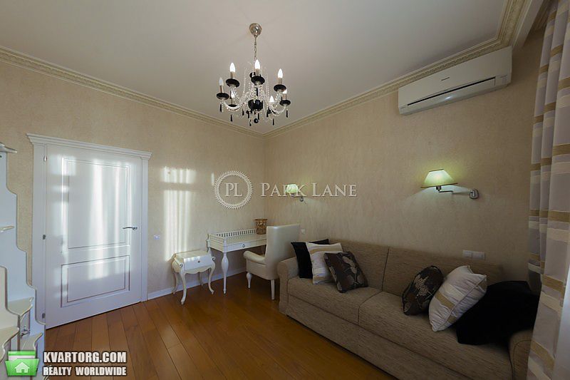 Rent out 2-room apartment. Киев,  Старонаводницкая — photo 1