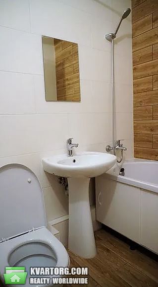 Rent out 2-room apartment. Киев, Стеценква — photo 8