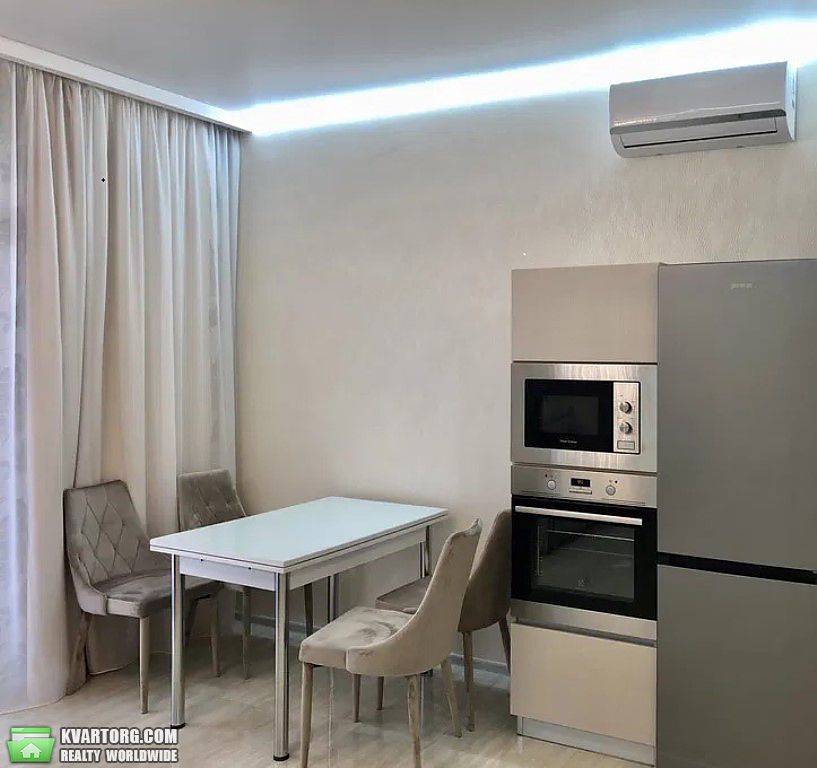Rent out 2-room apartment. Киев, Барбюса — photo 6