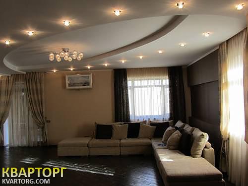 Rent out house. Киев, метро "Славутич" — photo 1