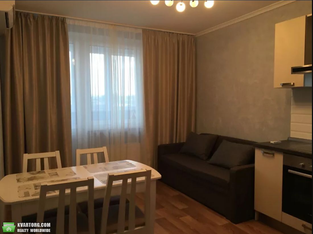 Rent out 1-room apartment. Киев, Смелянская — photo 1