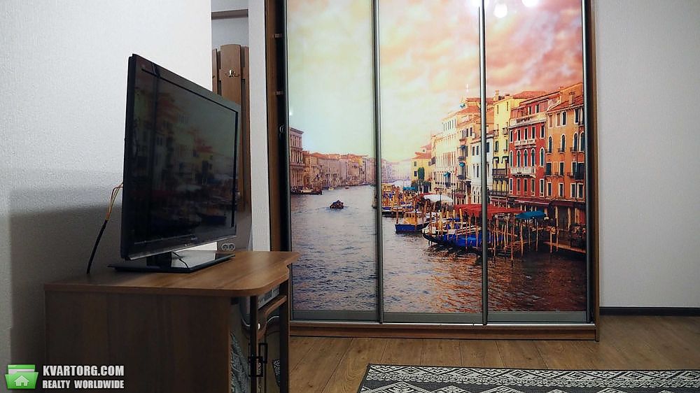 Rent out 1-room apartment. Киев, Большая Васильковская — photo 6