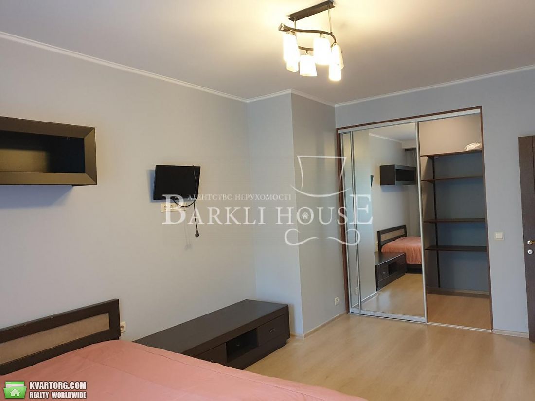 Rent out 2-room apartment. Киев,  Голосеевский пр — photo 4