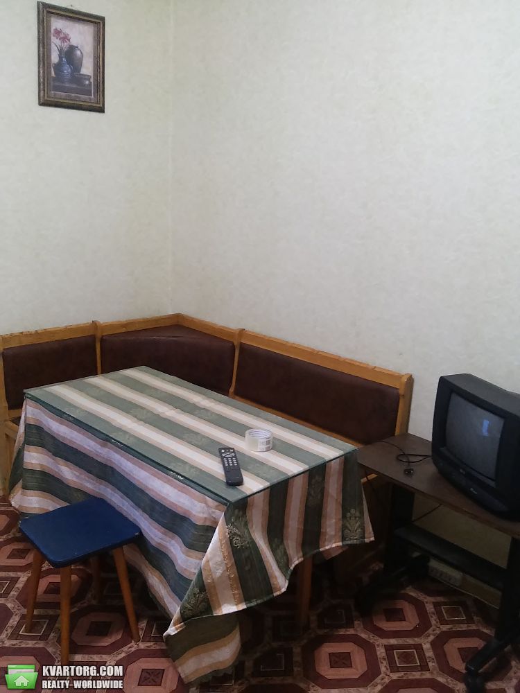Rent out 3-room apartment. Киев,  Градинская — photo 9