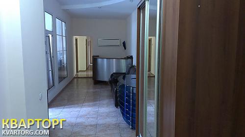 Rent out office. Киев,  Жилянская — photo 1