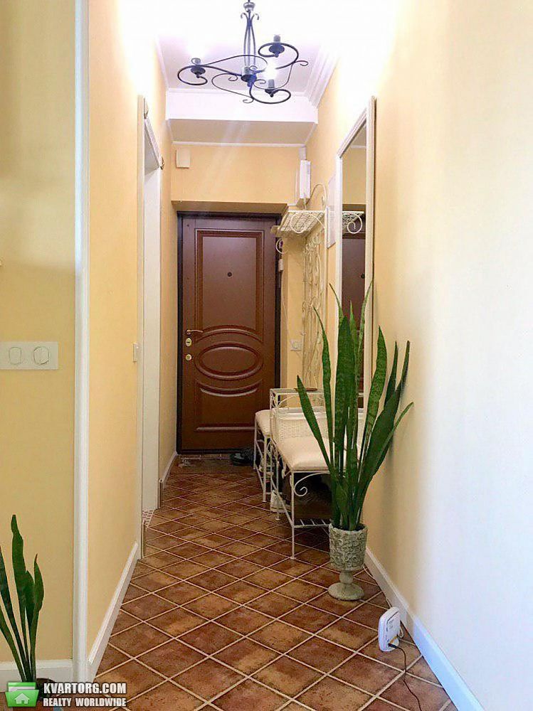 Rent out 2-room apartment. Киев,  Орлика — photo 6
