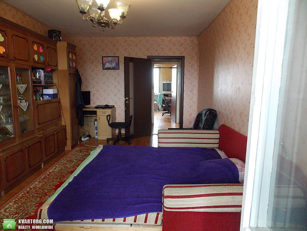 Sell 3-room apartment. Киев,  Курская — photo 1
