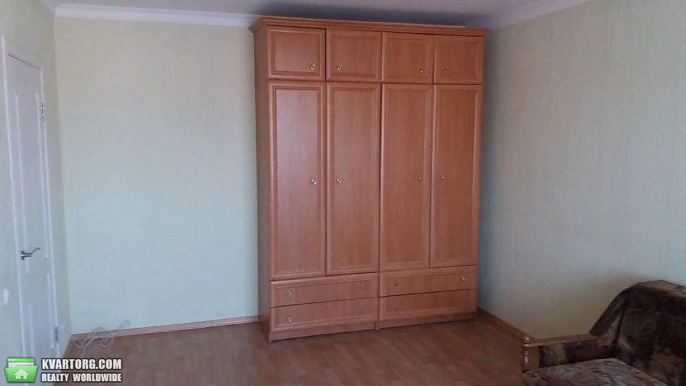 Rent out 1-room apartment. Киев,  Радужная — photo 9