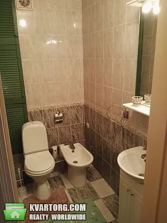 Rent out 2-room apartment. Киев, Декабристов — photo 9