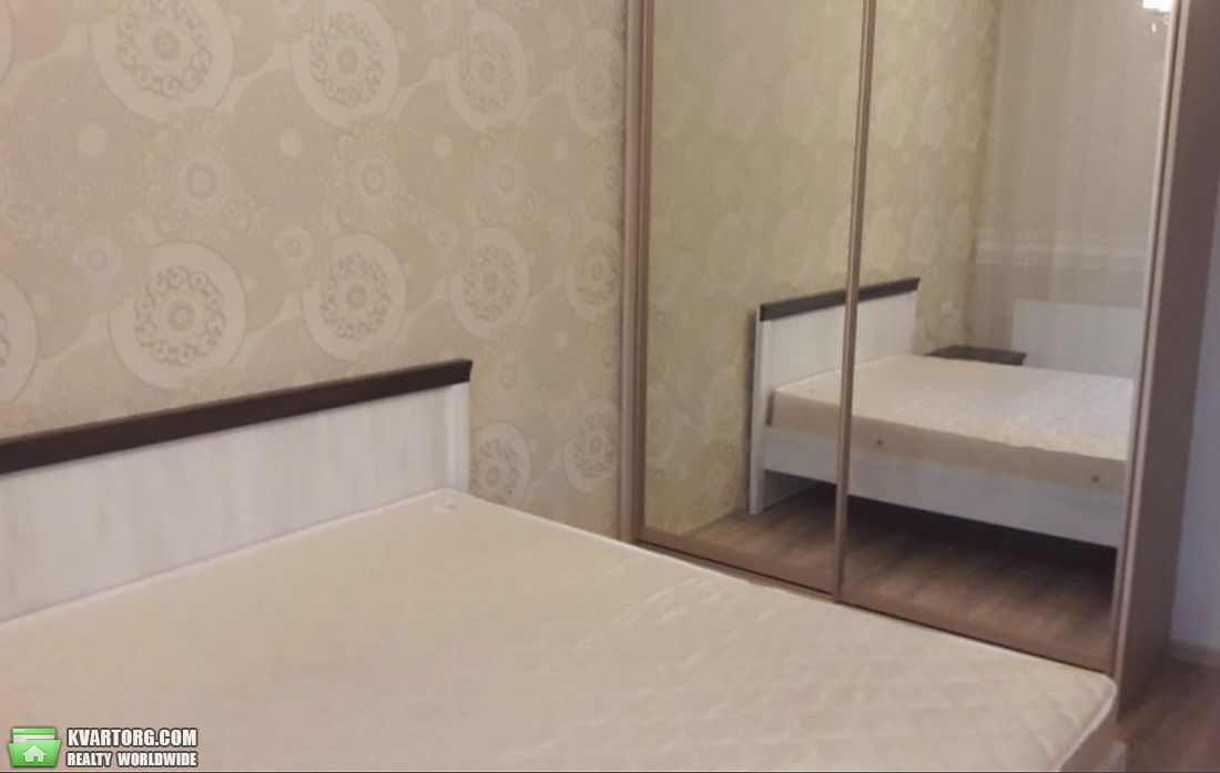 Rent out 2-room apartment. Львов, Угорська — photo 2