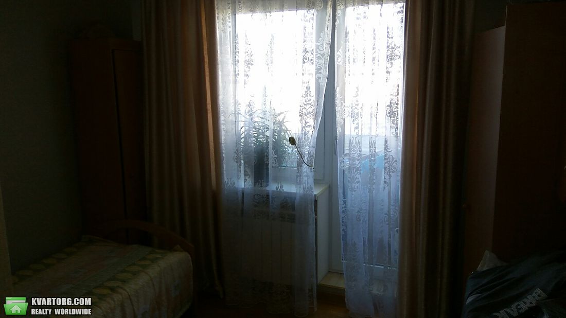 Sell 3-room apartment. Киев,  Героев Днепра — photo 2