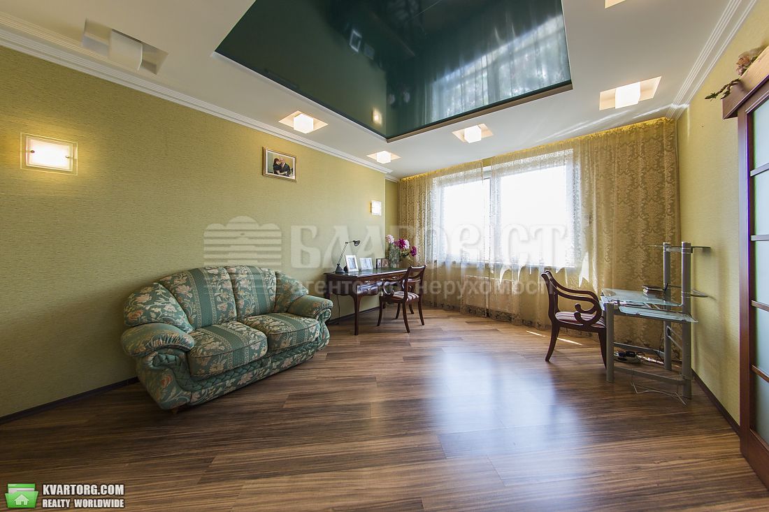 Rent out 3-room apartment. Киев,  Окипной — photo 5