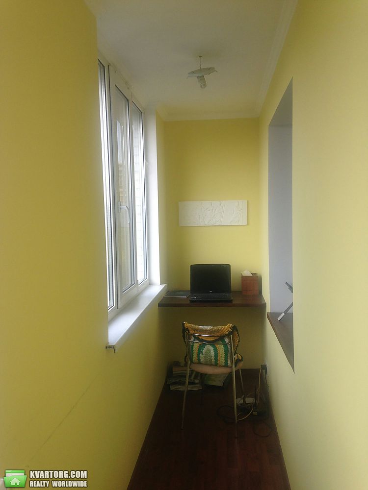 Sell 3-room apartment. Киев,  Багговутовская — photo 4