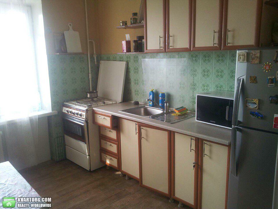 Rent out 3-room apartment. Киев,  Потехина — photo 7