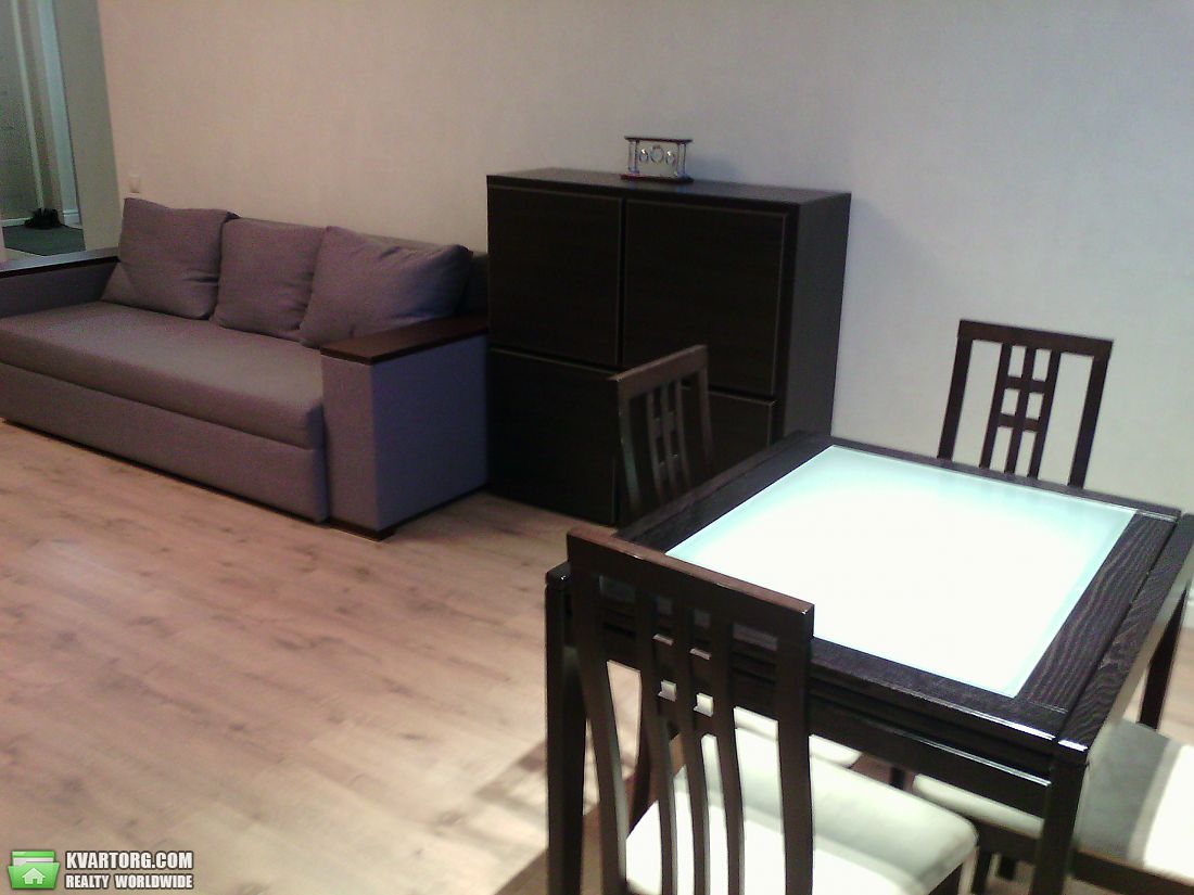 Rent out 2-room apartment. Киев,  Героев Сталинграда пр — photo 2