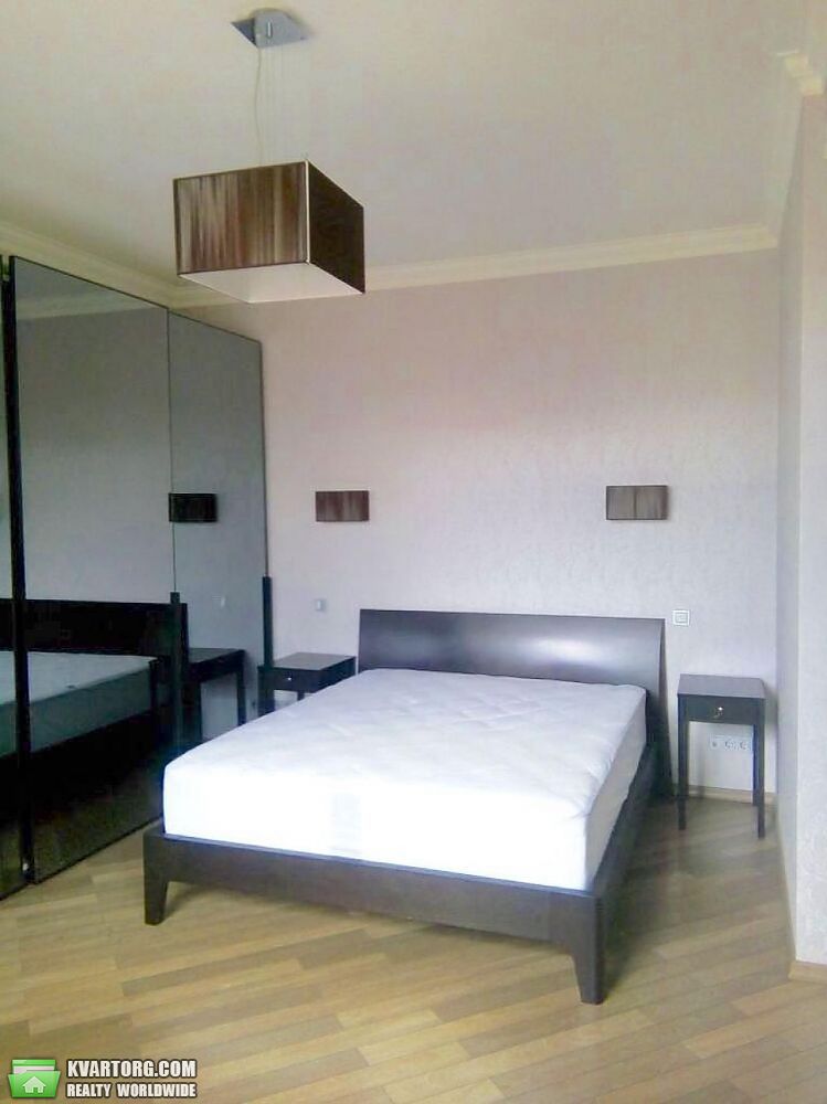 Rent out 3-room apartment. Киев,  Антоновича — photo 5