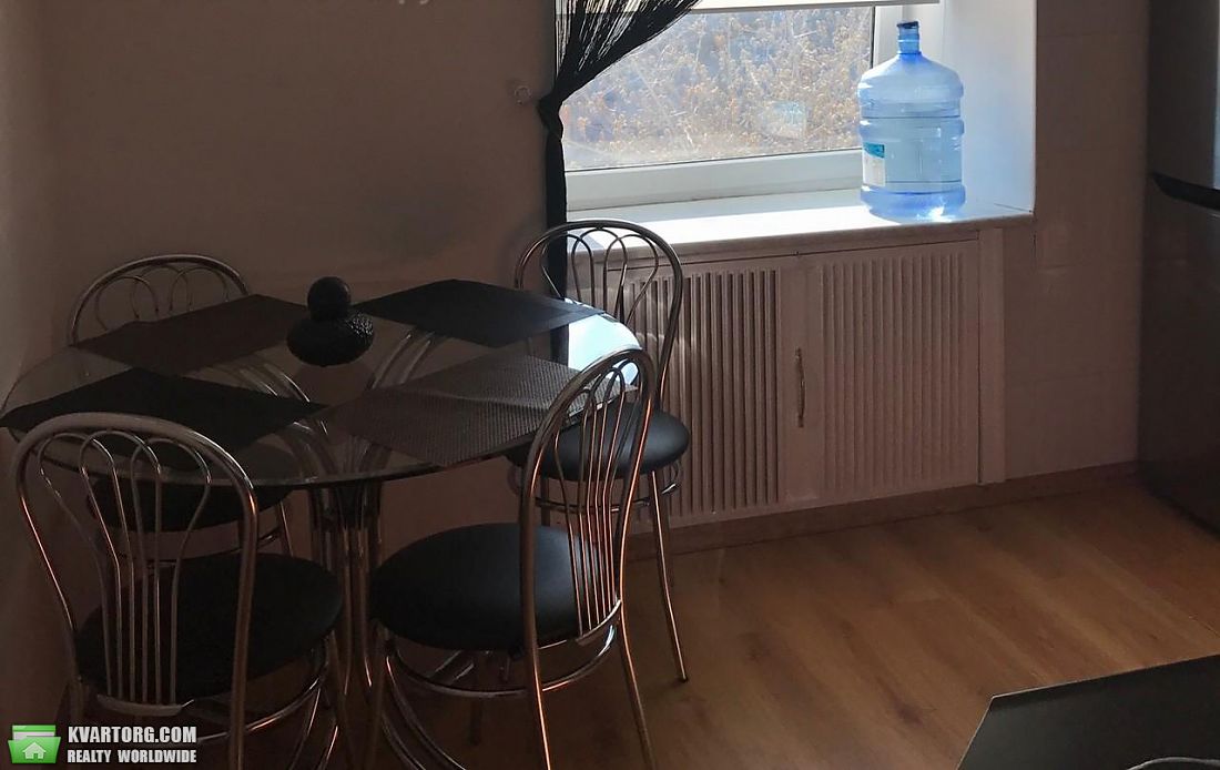 Rent out 4-room apartment. Киев,  Анищенко — photo 8