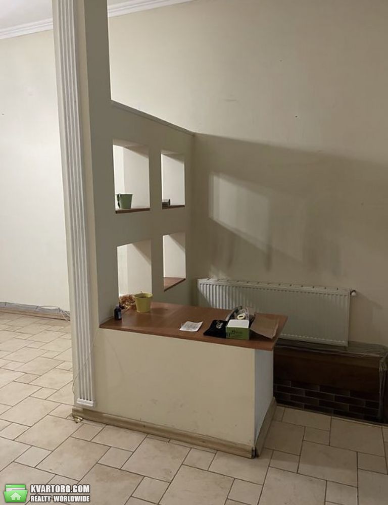 Rent out 4-room apartment. Львов, Коновальця — photo 6