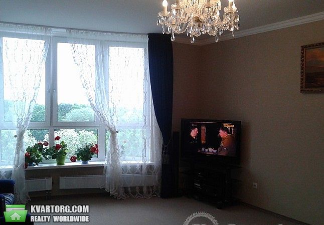 Sell 2-room apartment. Киев,  Танковая — photo 1