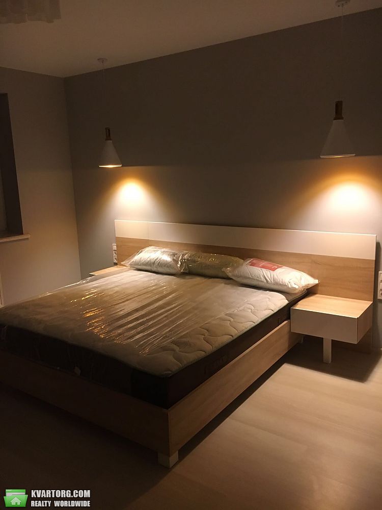 Rent out 2-room apartment. Киев,  Ревуцкого — photo 7