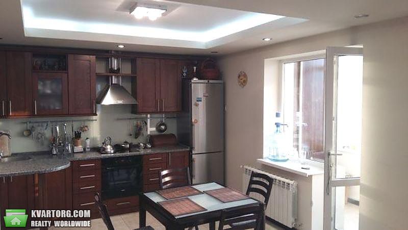 Rent out 3-room apartment. Киев,  Клиническая — photo 3