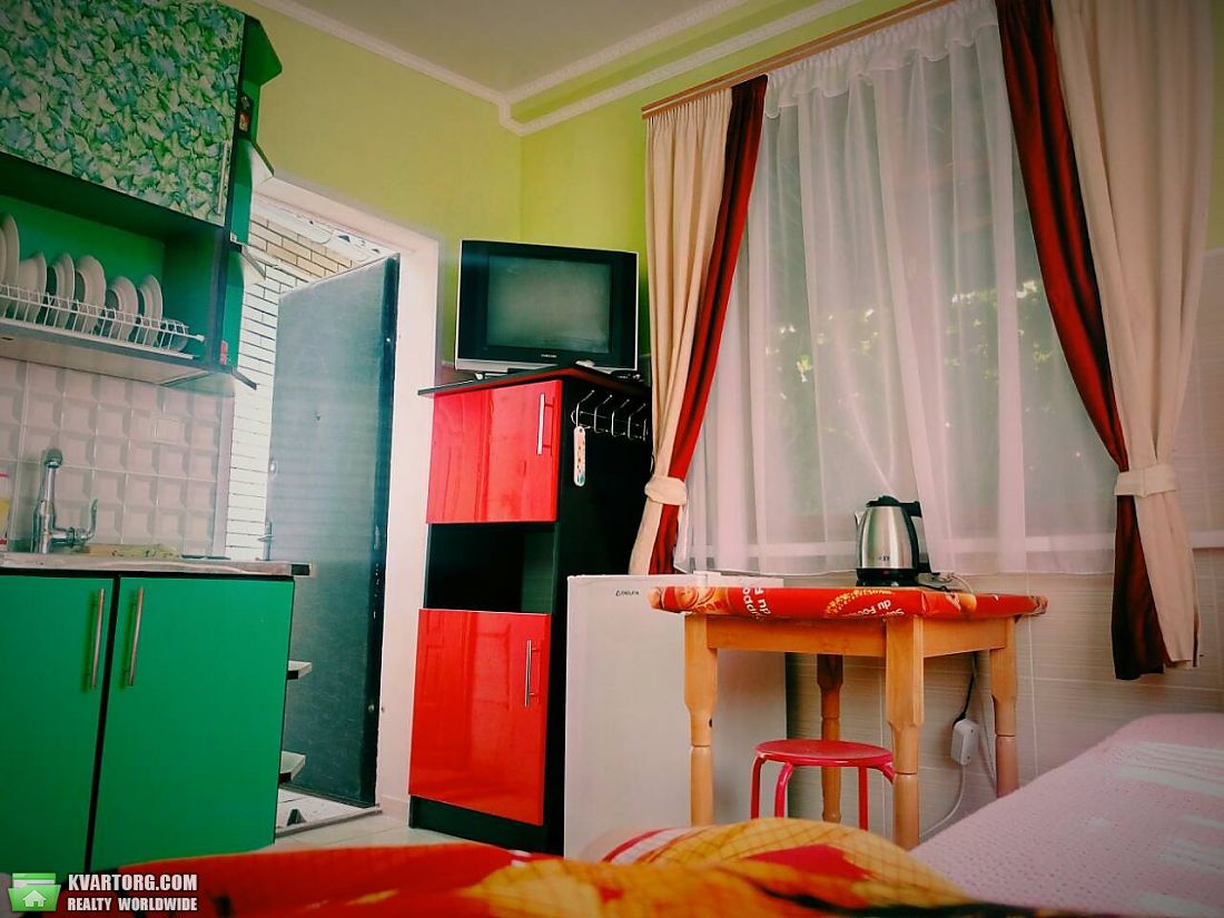 Rent out 1-room apartment. Киев, Волковская — photo 5