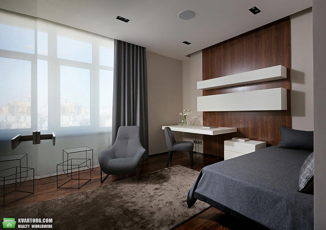 Sell 4-room apartment. Киев,  Драгомирова — photo 4