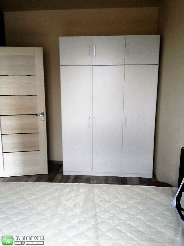 Rent out 2-room apartment. Киев,  Большая Окружная — photo 8