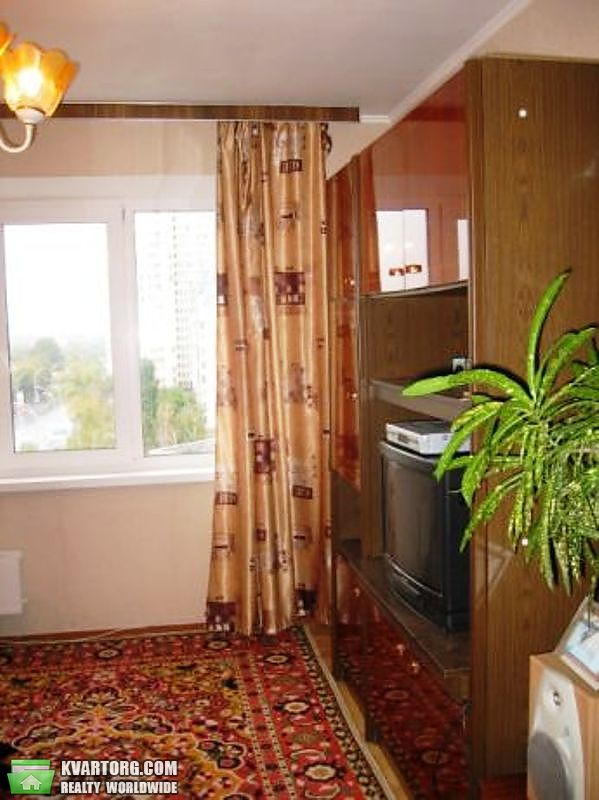 Sell 3-room apartment. Киев,  Здолбуновская — photo 1
