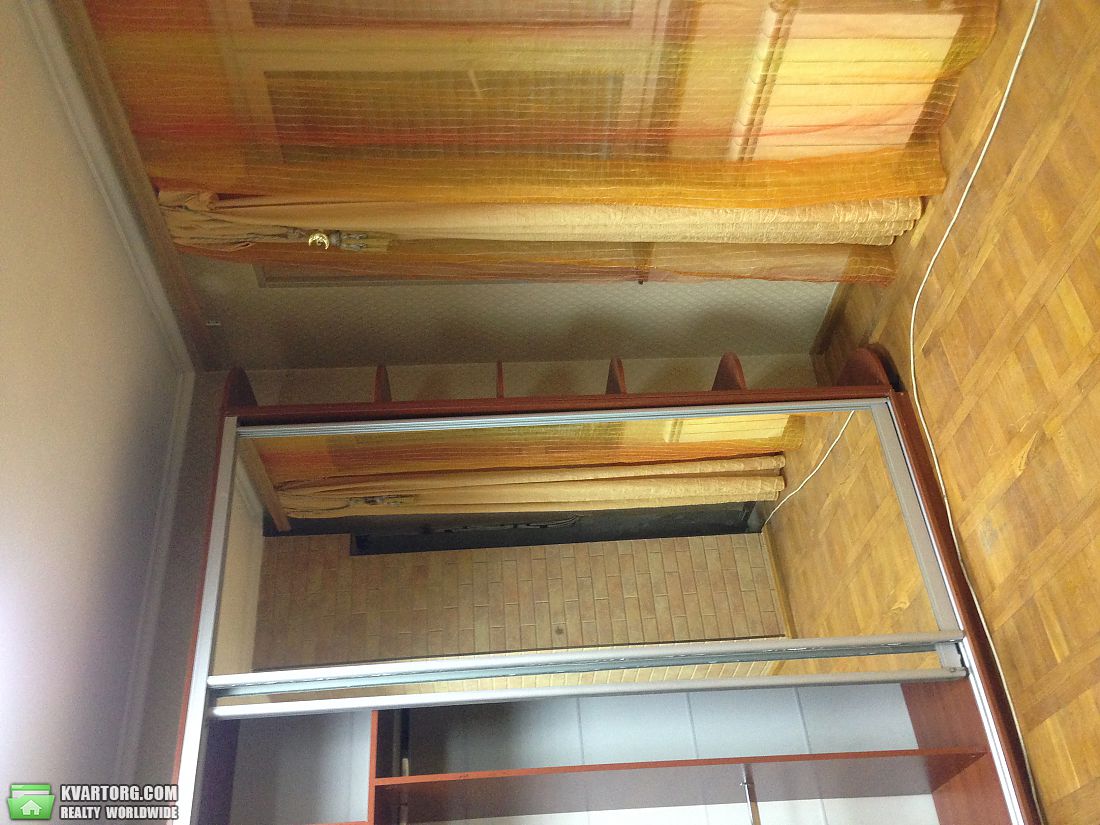 Rent out 4-room apartment. Киев,  Березневая — photo 10