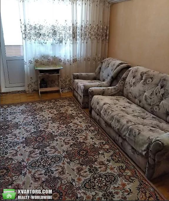 Sell 4-room apartment. Киев,  Каштановая — photo 1