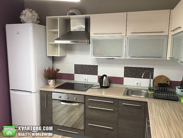 Rent out 1-room apartment. Киев,  Вышгородская — photo 1
