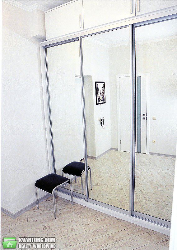 Rent out 2-room apartment. Киев,  Днепровская наб — photo 3