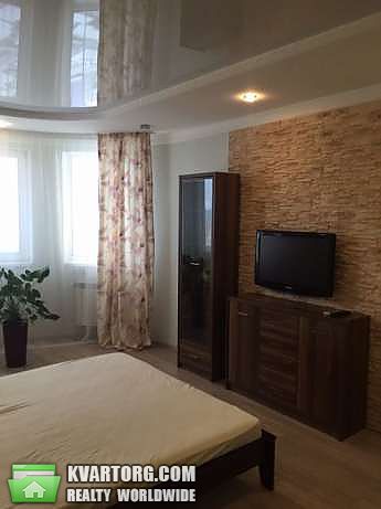 Rent out 1-room apartment. Киев,  Харьковское шоссе — photo 3