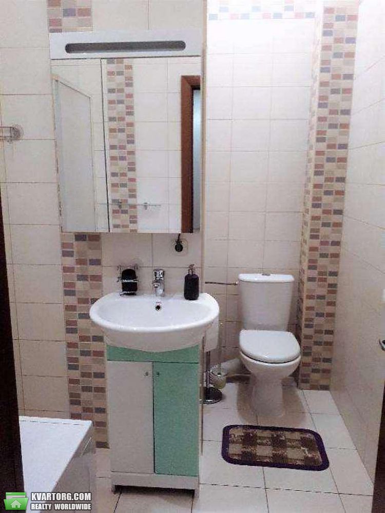 Rent out 2-room apartment. Киев,  Тарасовская — photo 10