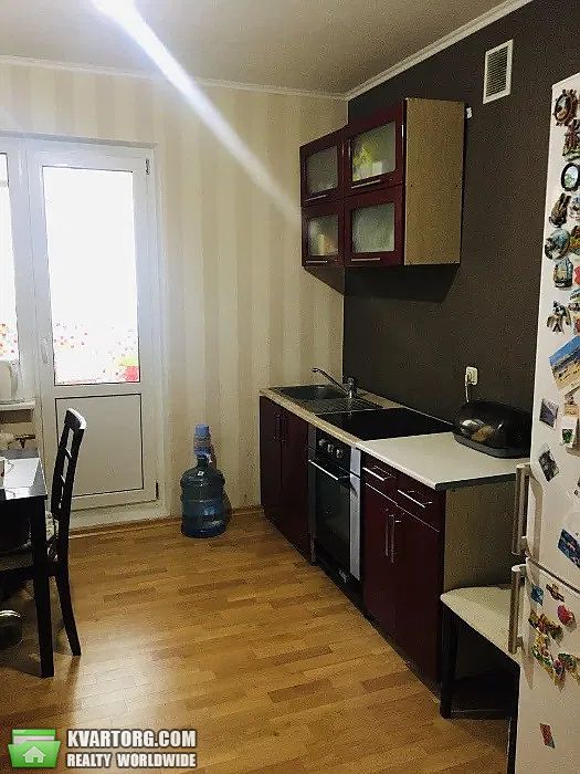 Sell 1-room apartment. Киев,  Урловская — photo 1