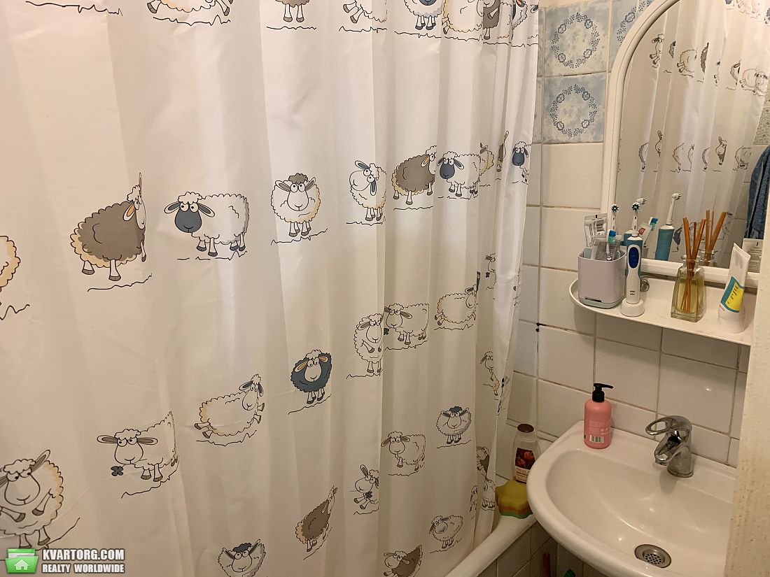 Sell 2-room apartment. Киев,  Вышгородская — photo 4