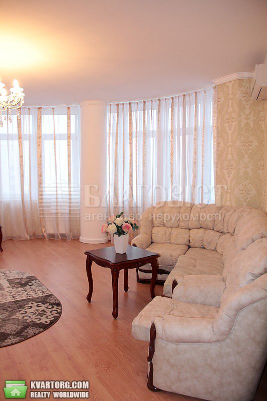 Rent out 3-room apartment. Киев,  Дмитриевская — photo 3