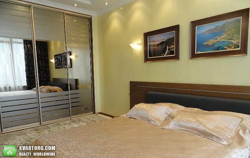 Rent out 3-room apartment. Киев,  Жилянская — photo 5